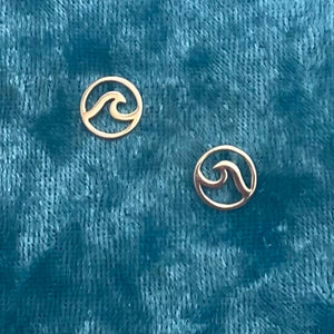 Elizabeth Jewelry - Golden Bronze Wave Post Earrings