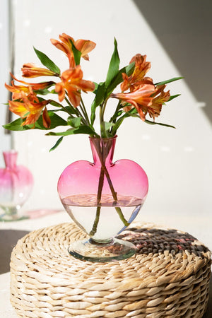 Kalalou - Ombre Pink Glass Heart Vase