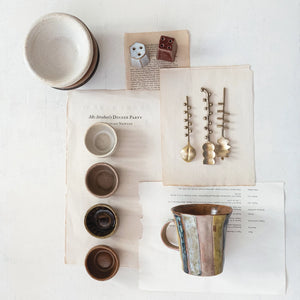 Creative Co-Op - Stoneware Vintage Reproduction Pinch Pot (Assorted)