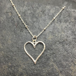 Elizabeth Jewelry - Silver Hammered Heart Necklace