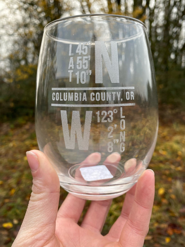 Northern Country Girl Designs - Columbia County Coordinates Etched Wine Glass